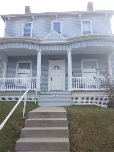 Main picture of 60 N Main St