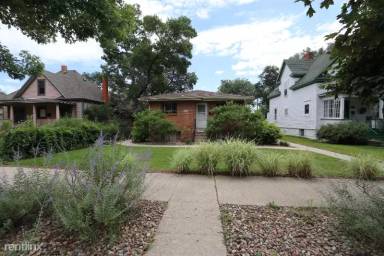 Main picture of 2413 1/2 N Nevada Ave