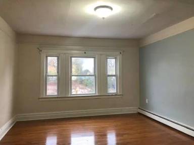 Main picture of 213 N Clinton St