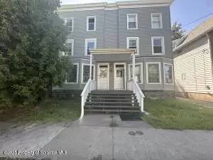 Main picture of 366 S River St
