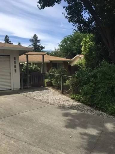 Main picture of 2708 Feather Pl