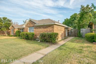 Main picture of 539 Lee Dr