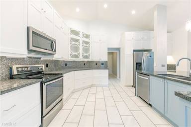 Main picture of 4131 SW 154th Ct