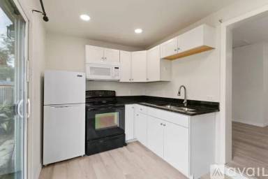 Main picture of 910 Jones St