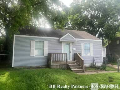 Main picture of 1216 S Erie Ave
