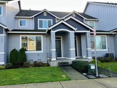 Main picture of 207 NE 52nd St