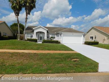 Main picture of 104 Woodtrail Dr