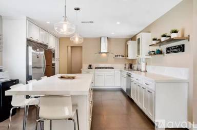 Main picture of 8616 Hanna Ave