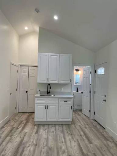 Main picture of 64 Schuyler Ave