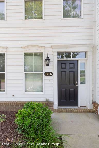 Main picture of 2761 Kruzel St