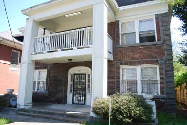 Main picture of 90 N Belvedere Blvd