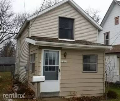 Main picture of 617 N Sycamore St