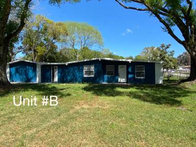 Main picture of 4704 E Seward St