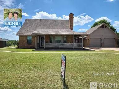 Main picture of 69 Deerfield Rd
