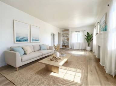 Main picture of 7449 La Jolla Blvd