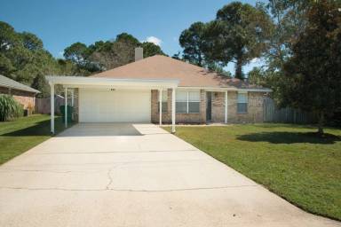 Main picture of 143 Palmetto Ave