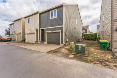 Main picture of 2548 Carson Loop