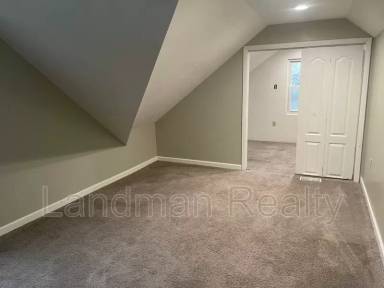 Main picture of 323 Idlewood Rd