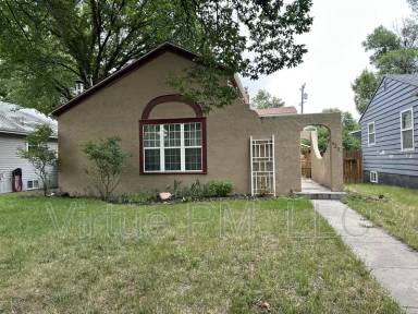 Main picture of 523 6th Ave