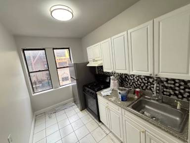 Main picture of 5307 Palisade Ave