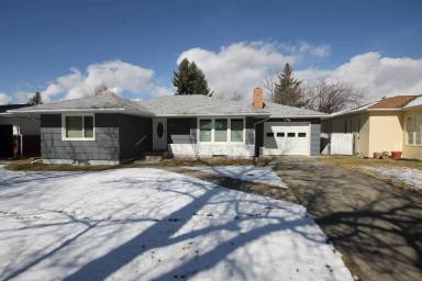 Main picture of 2721 5th Ave N