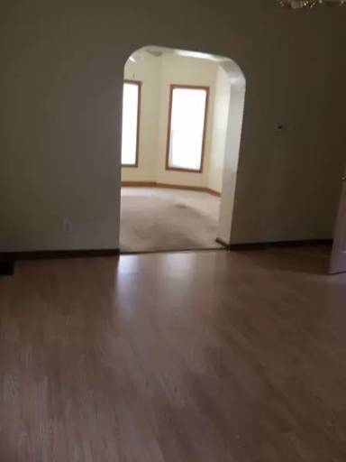 Main picture of 437 Center St