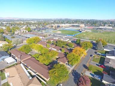 Main picture of 904, 906, 908, 910 S. 41st Ave. and 903, 905, 907, 909 S. 42nd Ave.