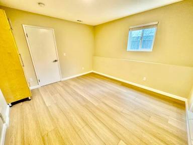 Main picture of 399 Winding Way
