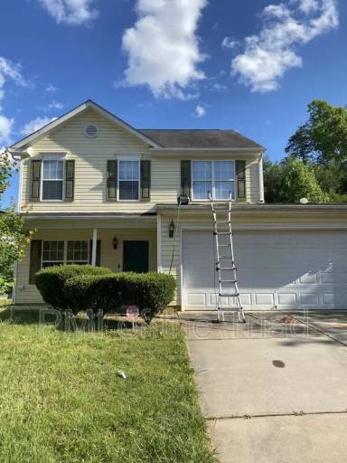 Main picture of 202 Kinnley Ct
