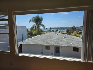Main picture of 2829 Morena Blvd