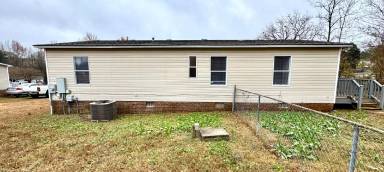 Main picture of 61 Lexington Ln