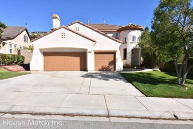 Main picture of 27533 Bottle Brush Way