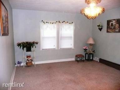 Main picture of 918 W Camplain Rd