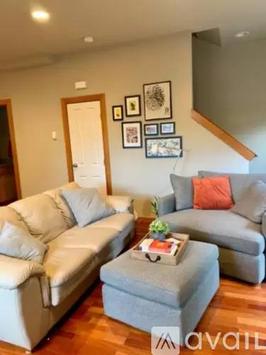 Main picture of 4814 40th Ave SW