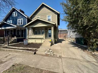 Main picture of 426 Stewart Ave