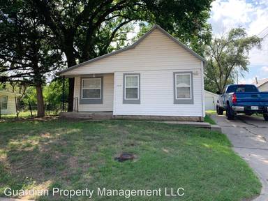 Main picture of 1017 S Edwards Ave