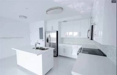 Main picture of 2651 NE 212th Ter
