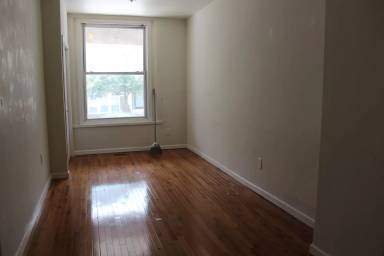 Main picture of 3617 Spring Garden St
