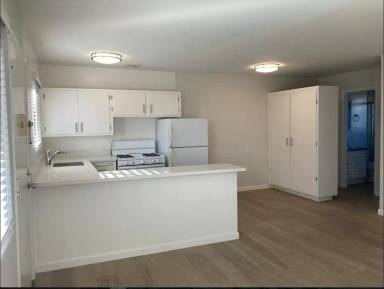 Main picture of 98 Vernon St
