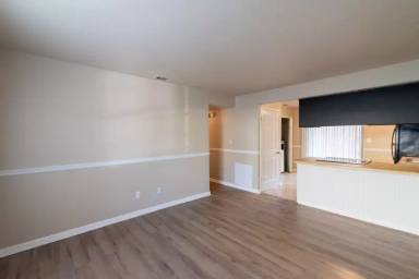 Main picture of 1031 Crossing Brook Way