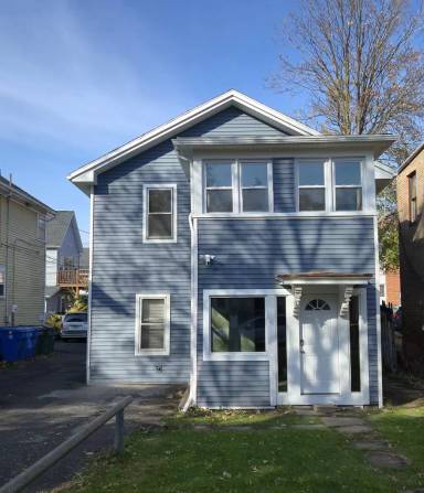 Main picture of 171 Meigs St