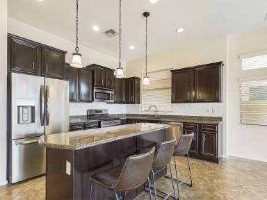 Main picture of 1944 N 83rd Pl