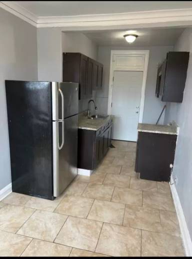Main picture of 2205 E 70th Pl