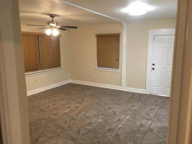 Main picture of 1002 W Arch St