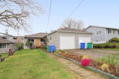 Main picture of 1632 NE 81st Ave