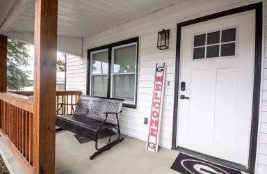 Main picture of 330 Macon Ave