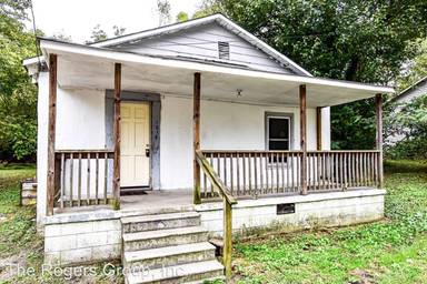 Main picture of 1018 South St