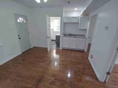 Main picture of 3908 Fir St