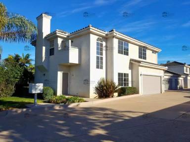 Main picture of 305 Tamarack Ave