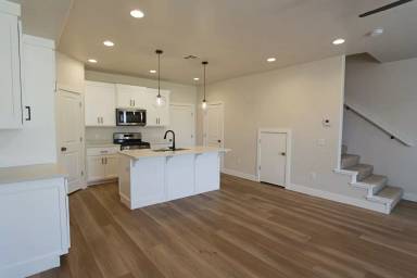 Main picture of 857 S American Beech Ln